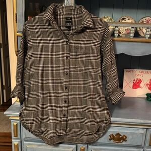 GAP Black and White Plaid Women's Top